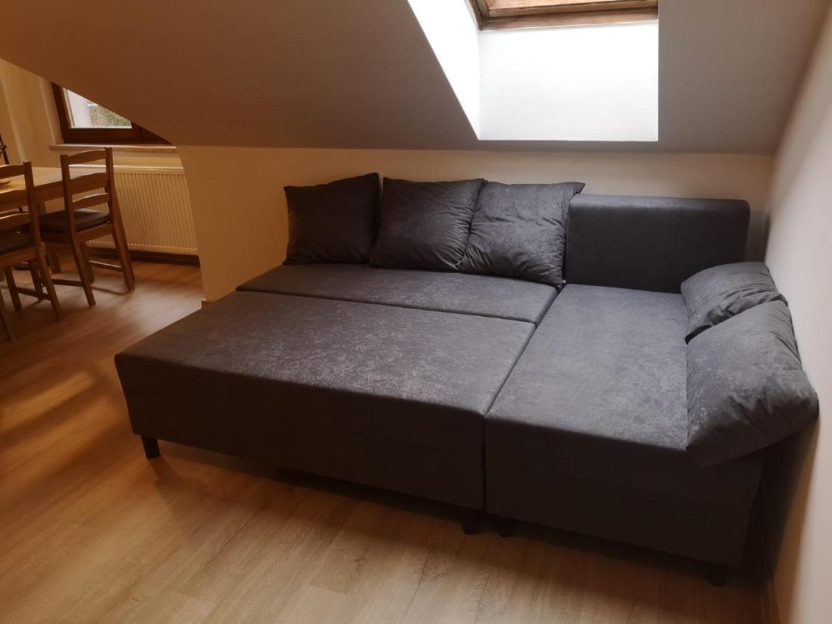 Apartment Attic ياخيموف المظهر الخارجي الصورة